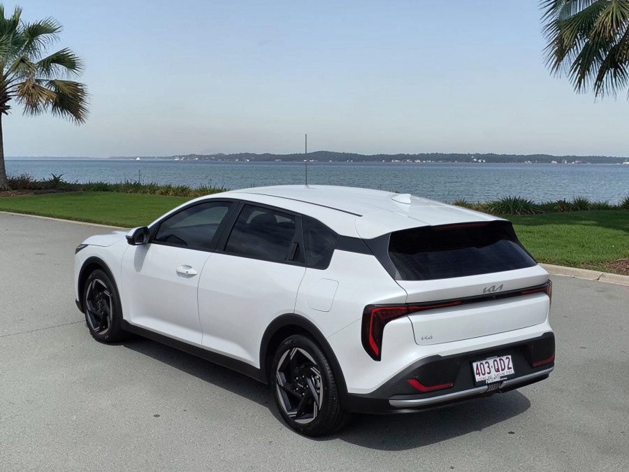 2025 MY26 Kia K4 CL4m Sport Hatch Image 6