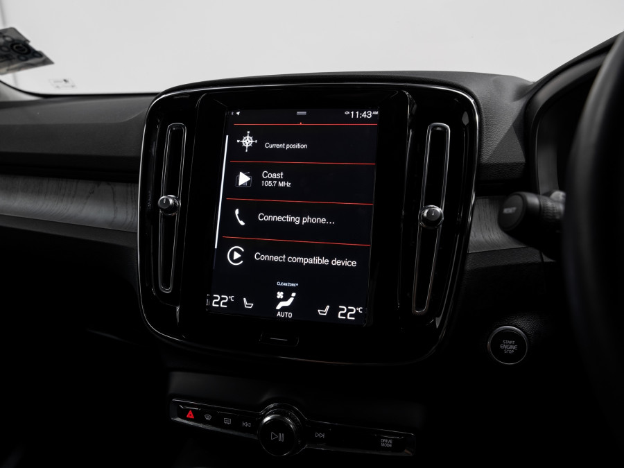 2022 Volvo XC40 XZ T4 Inscription Petrol AWD SUV Image 17