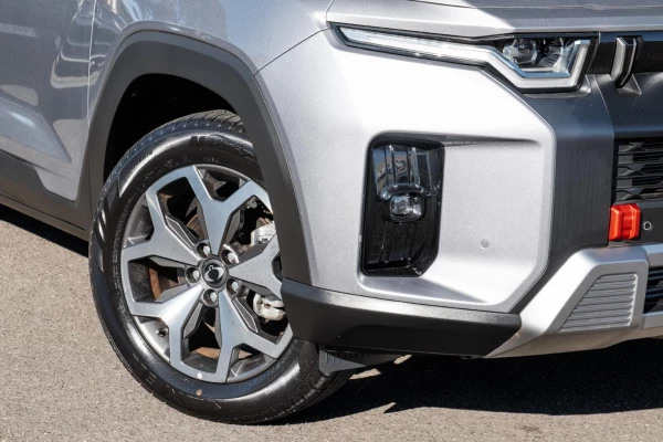 2025 KGM Torres J116 Adventure SUV Image 6