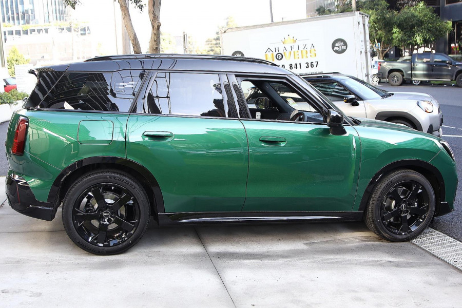 2026 MINI Countryman U25 S Favoured SUV
