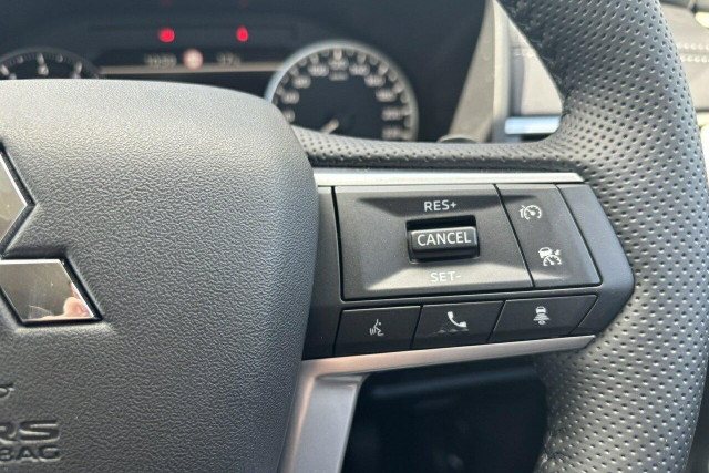 2024 Mitsubishi Outlander ZM LS SUV Image 20