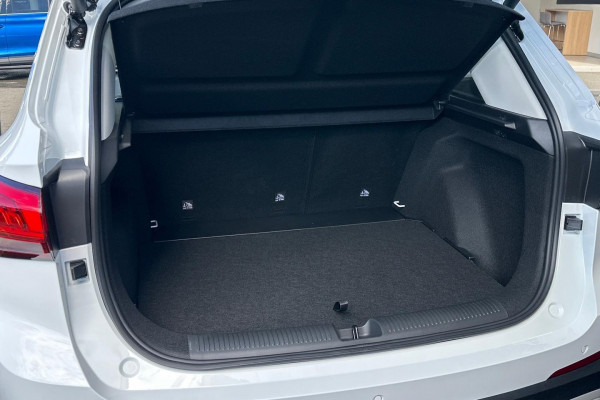2026 MY26.5 MG ZS ZS32 Essence Hybrid+ SUV Image 17