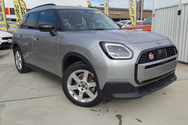 2024 MINI Countryman U25 C Classic Wagon Image 1