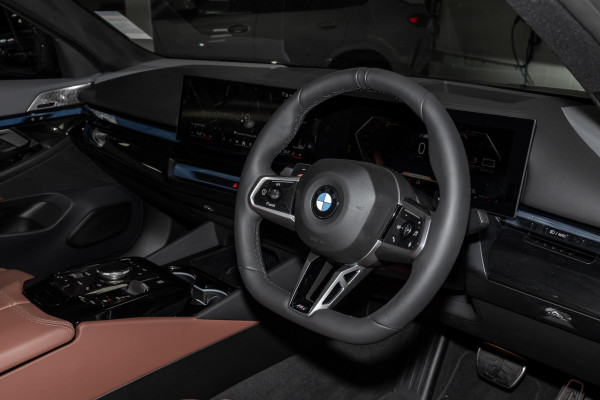 2026 BMW 5 Series G60 540d xDrive Sedan image 6