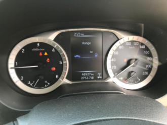 2015 Nissa Navara D23 STX Crew cab