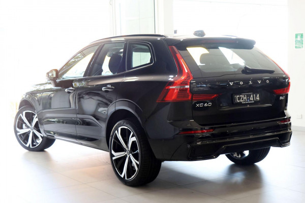 2023 Volvo XC60  Ultimate B6 Dark SUV Image 3