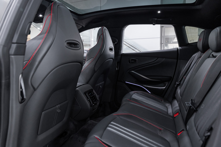 2025 Aston Martin DBX Wagon Image 49