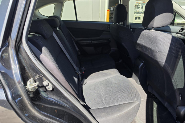 2014 Subaru XV G4-X 2.0i-S SUV Image 19