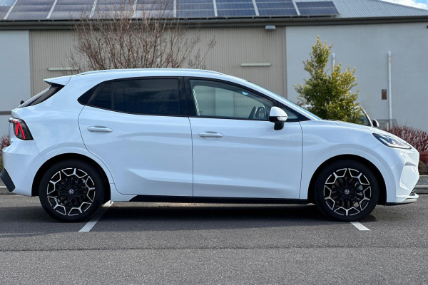2026 MG MG4 EV Urban AH4E Essence 43 Hatch Image 4