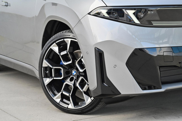 2026 BMW iX3 NA5 M Sport SUV image 20