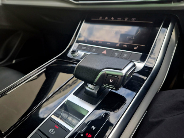 2022 Audi Q8 F1 50 TDI S Line SUV image 13