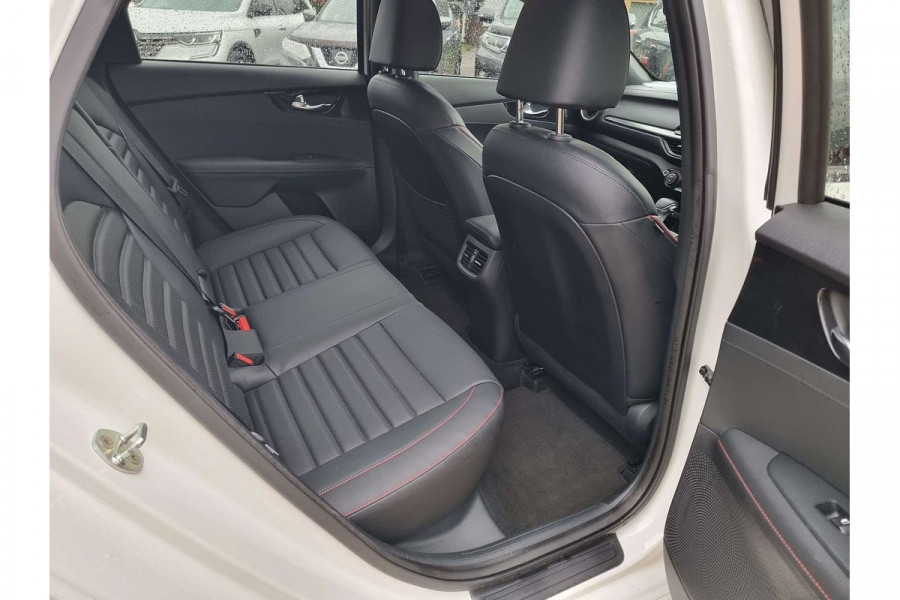 2019 Kia Cerato BD GT Sedan Image 10