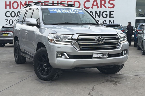 2017 Toyota LandCruiser VDJ200R VX SUV Image 1