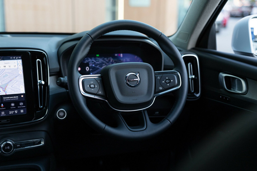 2025 MY26 Volvo XC40 XZ Plus B4 SUV Image 13