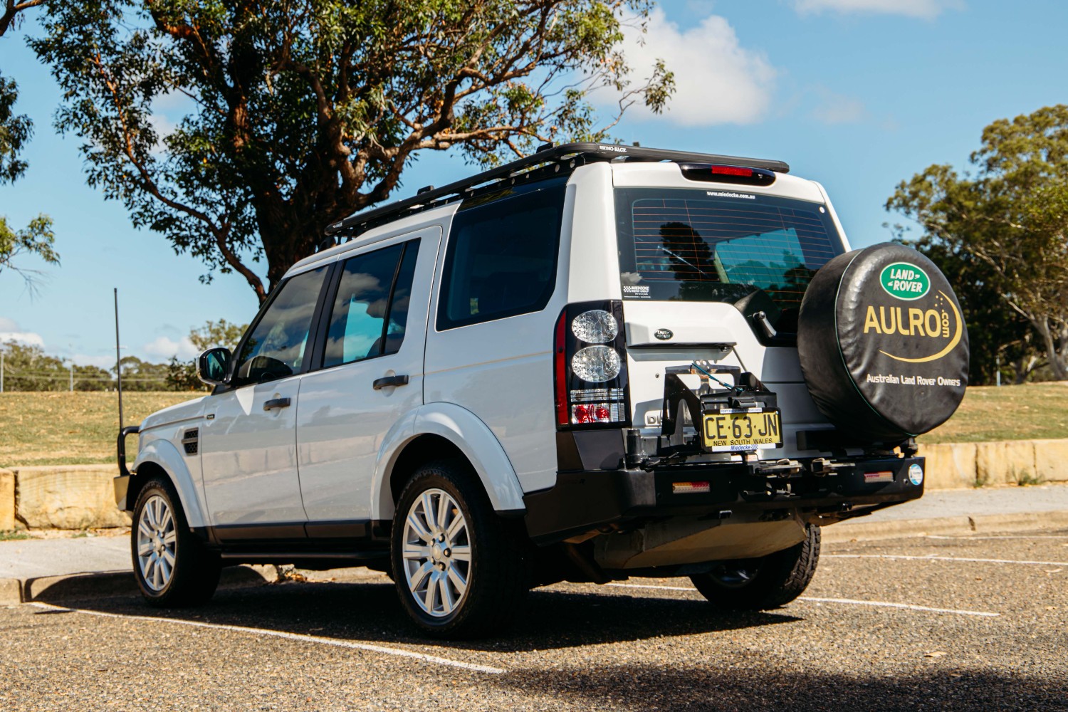 2015 Land Rover Discovery TDV6 Wagon Image 11
