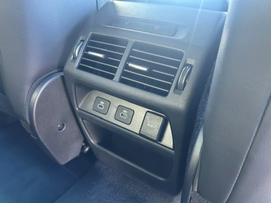 2025 MY26 Land Rover Discovery Sport L550 P250 Landmark SUV Image 18