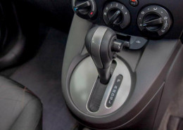 2013 Mazda 2 DE MY13 Neo Hatchback