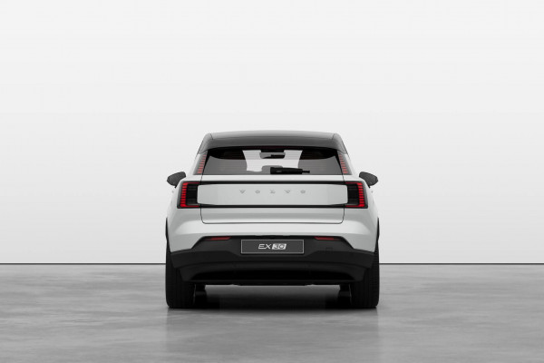 2024 Volvo EX30  Twin Motor Performance Ultra SUV Image 4