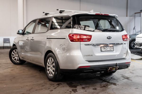 2018 MY19 Kia Carnival YP S Van