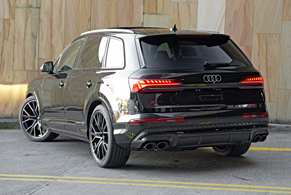 2026 Audi SQ7 4M TFSI SUV image 2