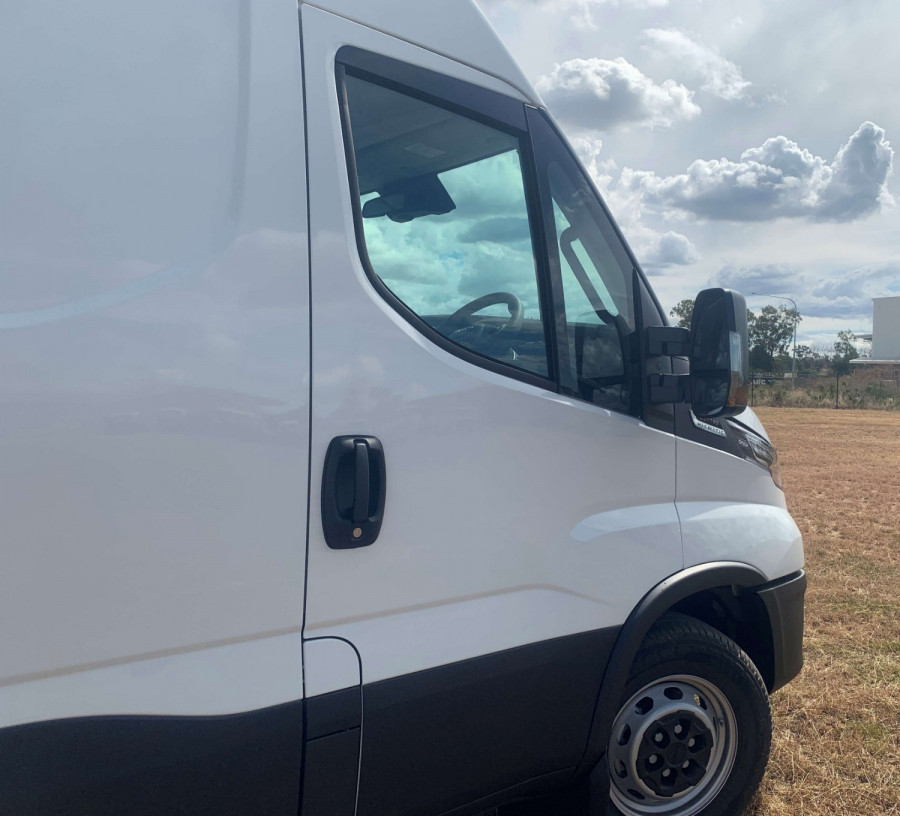2025 Iveco Daily Van Van Image 9
