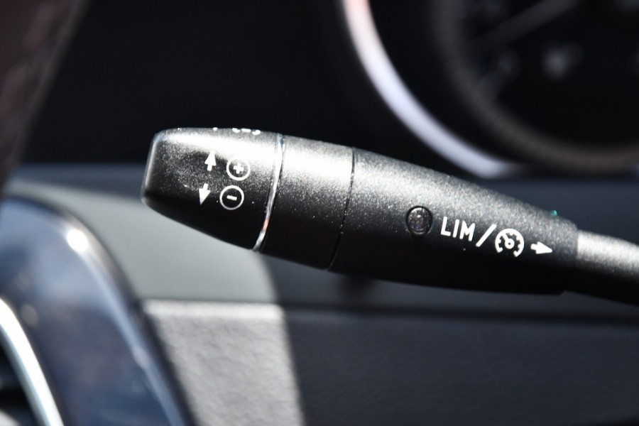 2011 Mercedes-Benz C-class W204 MY11 C200 BlueEFFICIENCY Sedan Image 19