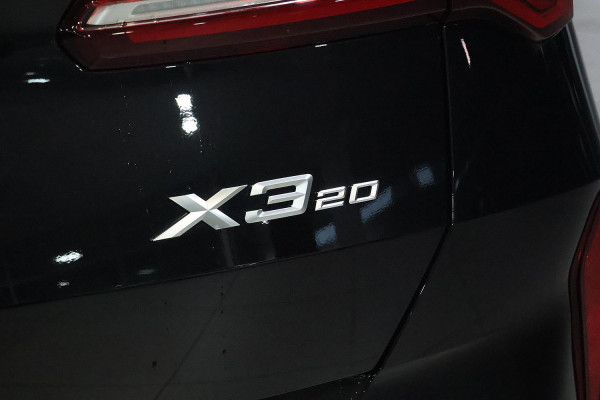 2025 BMW X3 G45 20 xDrive SUV image 5