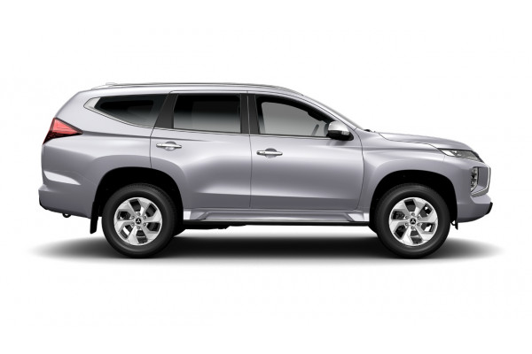 2024 Mitsubishi Pajero Sport QG GLX SUV Image 2