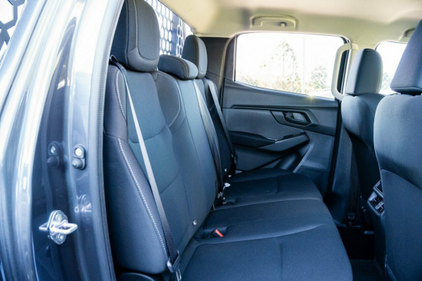 2025 MY25.5 Isuzu D-MAX RG SX High Ride Cab Chassis Image 6