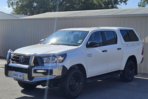 2022 Toyota HiLux GUN126R SR Double-Cab Pick-Up