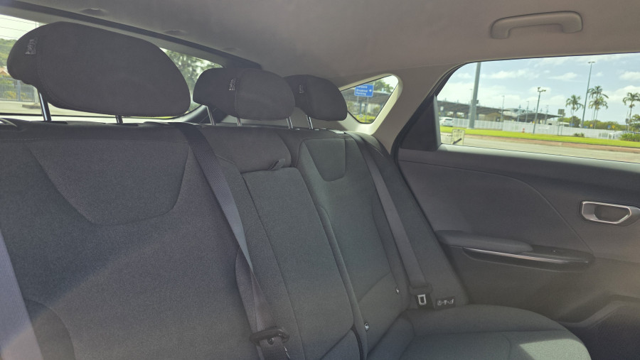 2025 MY26 Kia K4 CL4m Sport Hatch Image 12