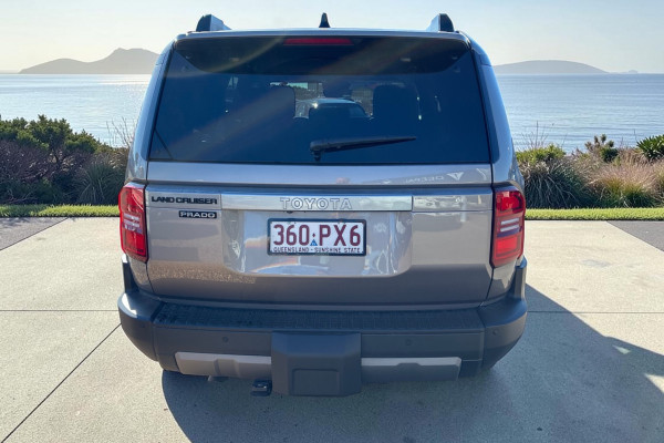 2026 Toyota LandCruiser Prado GDJ251R GXL SUV Image 5