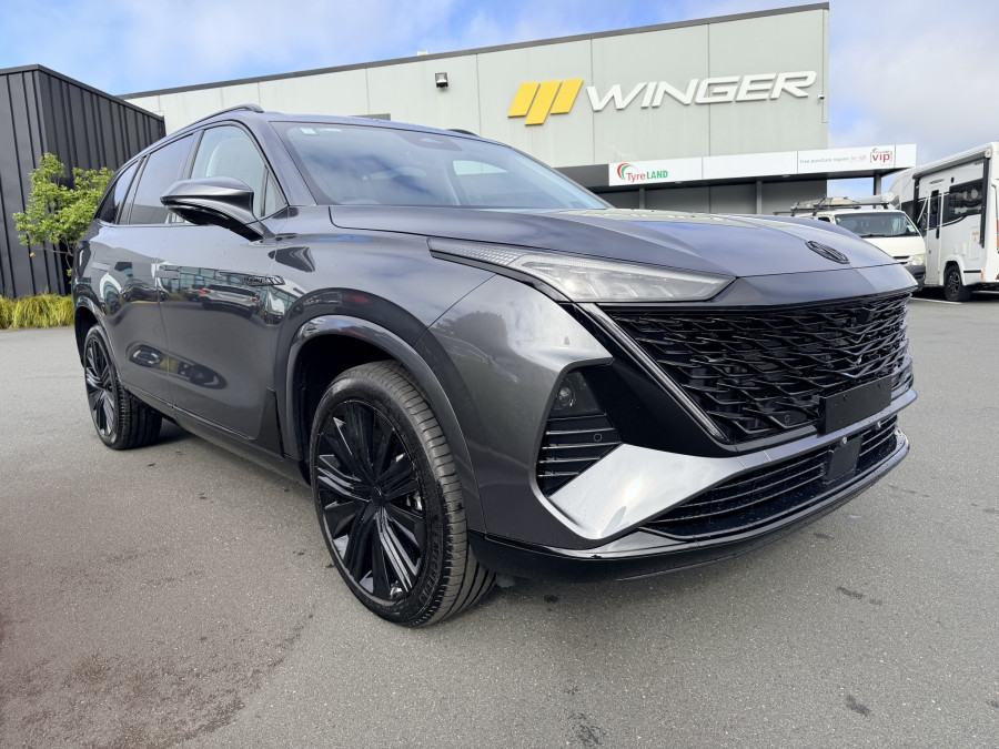 2026 MG QS Essence SUV Image 1