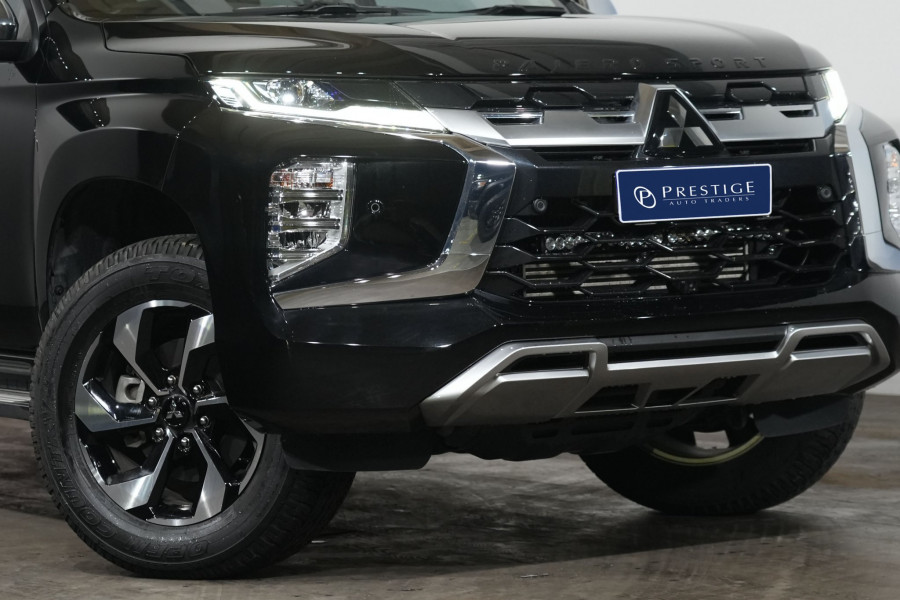 2025 Mitsubishi Pajero Sport Exceed SUV Image 2
