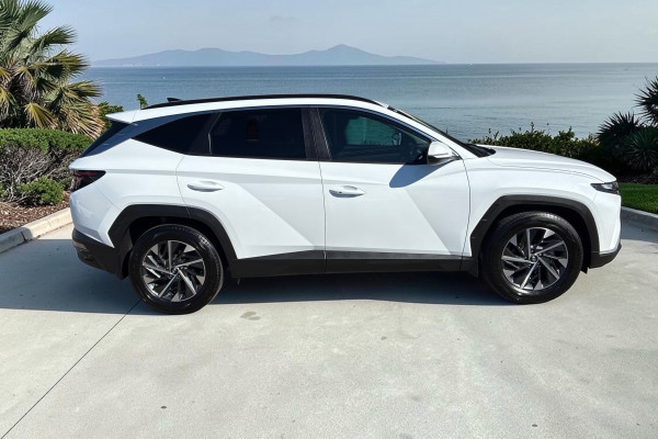 2022 Hyundai Tucson Elite SUV Image 2