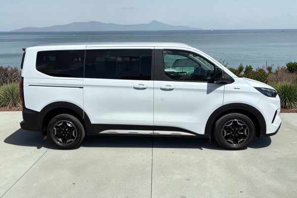 2024 MY24.5 Ford Tourneo AV Active People Mover Image 2