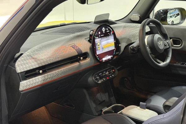 2025 MINI Cooper F65 S Favoured Hatch