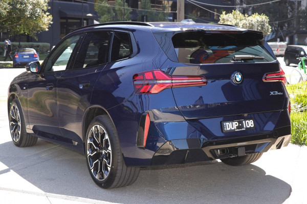 2025 BMW X3 G45 40d xDrive SUV image 4