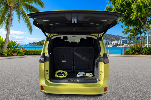 2025 Volkswagen ID. Buzz EB Pro BEV560 People Mover Image 24