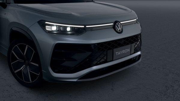 2025 MY26 Volkswagen Tayron R4 195TSI R-Line SUV image 9