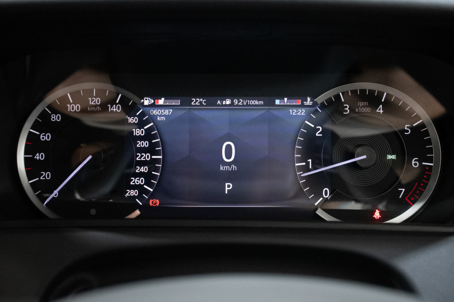 2023 Land Rover Range Rover Velar L560 P250 R-Dynamic SE SUV