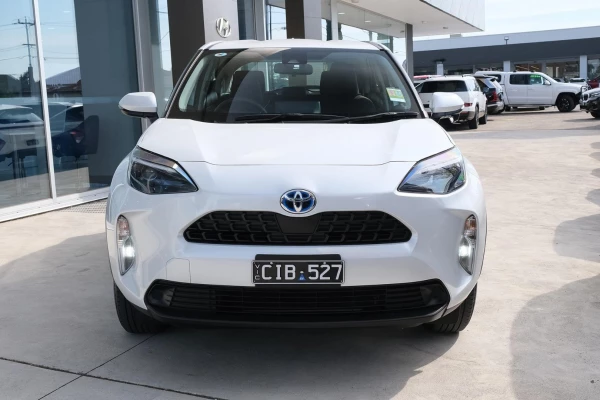 2023 Toyota Yaris Cross MXPB10R GX SUV Image 3