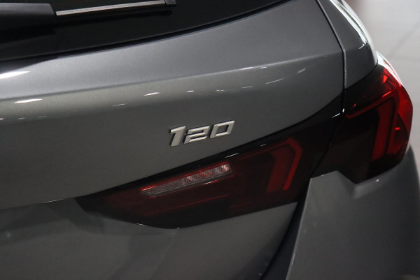 2025 BMW 1 Series F70 120 M Sport Hatch image 5