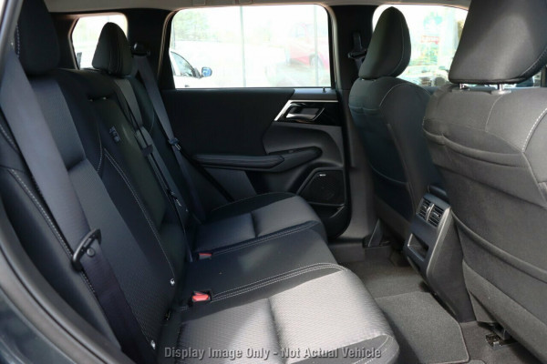 2026 MY25 Mitsubishi Outlander ZM ES SUV Image 8