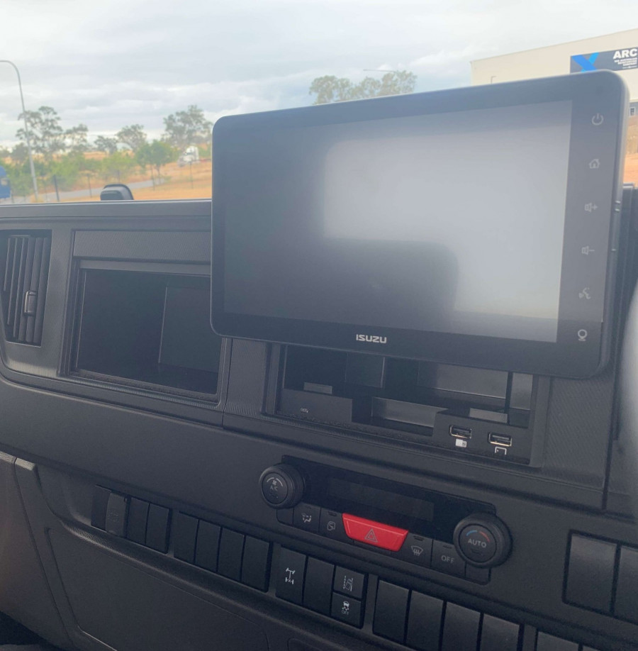 2025 Isuzu FXR 170-355 AT R57 Cab Chassis Image 17