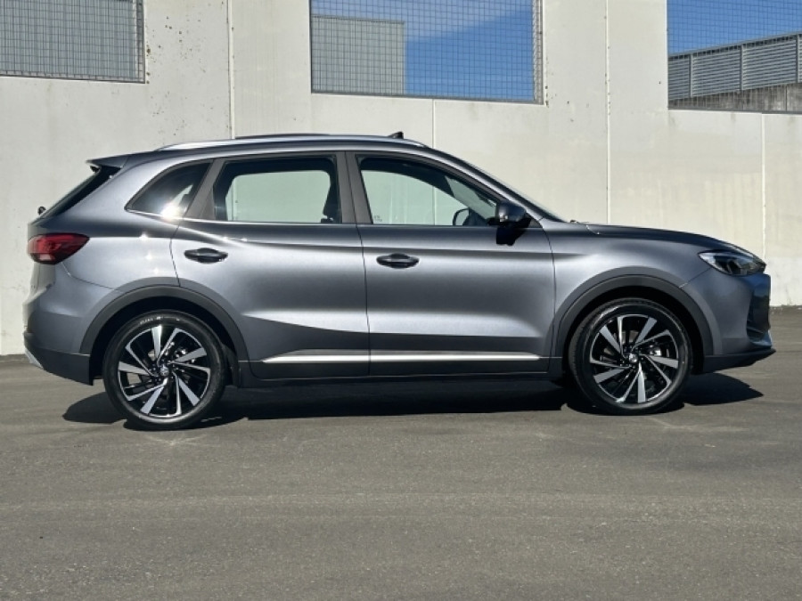 2026 MG ZS Essence Hybrid+ SUV Image 2
