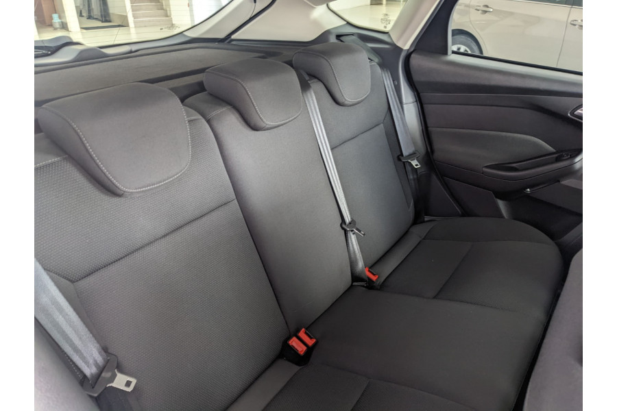 2017 Ford Focus LZ TREND Hatchback Image 12