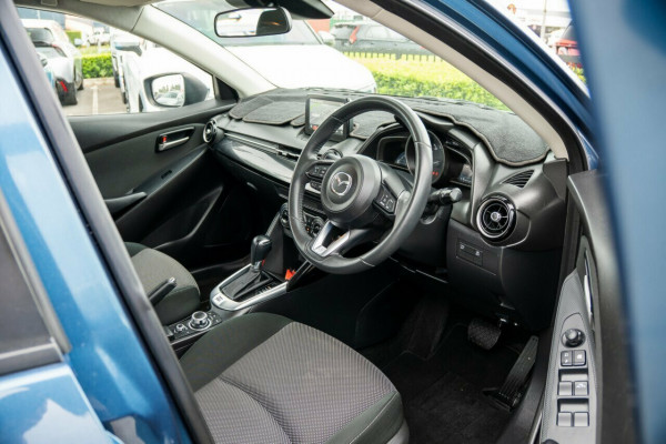 2017 Mazda 2 DL Series Maxx Sedan Image 15
