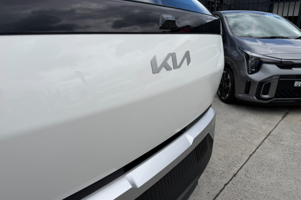 2026 MY27 Kia EV3 SV Air Long Range SUV Image 25