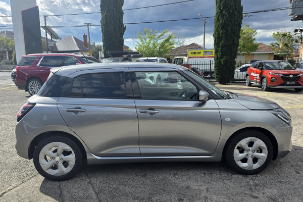 2026 Suzuki Swift UZ Hybrid Plus Hatch Image 6